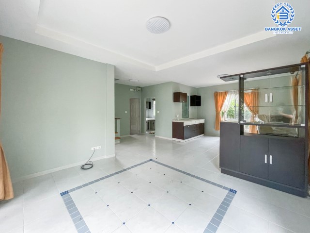 *****บ้านเดี่ยวมือสองย่านนนทบุรี ม.ชัยพฤกษ์ บางใหญ่-เซ็นทรัลเวสต์เกต เนื้อที่กว้างขวางสูงถึง 69.6 ตร.ว. ฟังก์ชัน 3 ห้องนอน 3 ห้องน้ำ 2 ที่จอดรถ บ้านพร้อมอยู่ ตกแต่งใหม่ บนทำเลศักยภาพ เพียง 10 นาทีก็ถึงรถไฟฟ้าสายสีม่วง "สถานีคลองบางไผ่" จองด่วน!